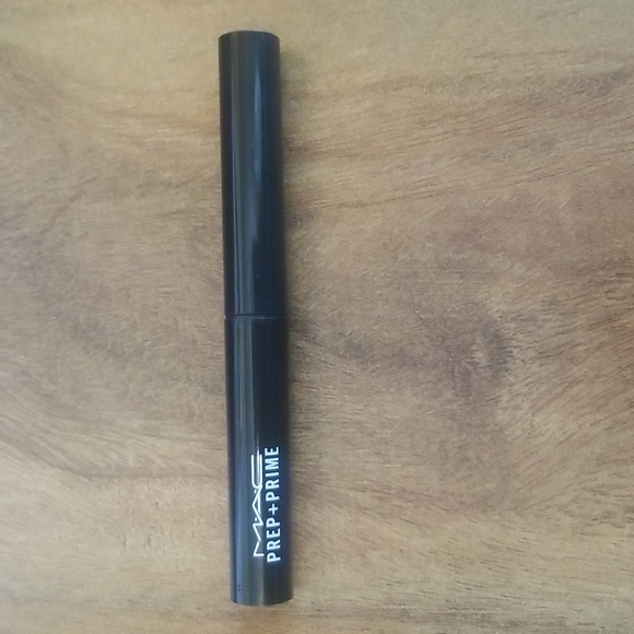 NEW MAC Cosmetics Prep & Prime Lip Base - Picture 2 of 2